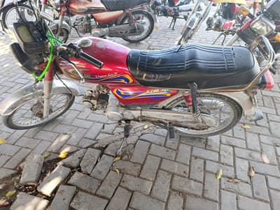 United 70cc bike on Reasonable price at DHA phase 2