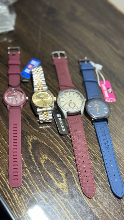 Pack of 4 Universal Watches