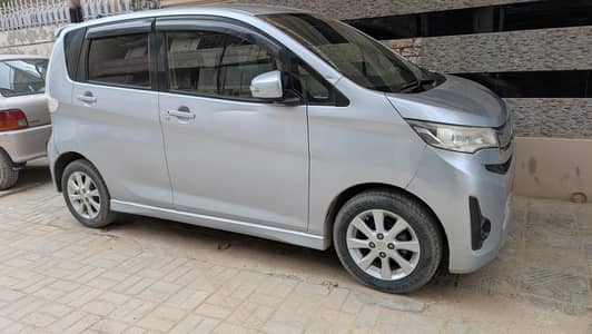 Ek custom Mitsubishi (2014)