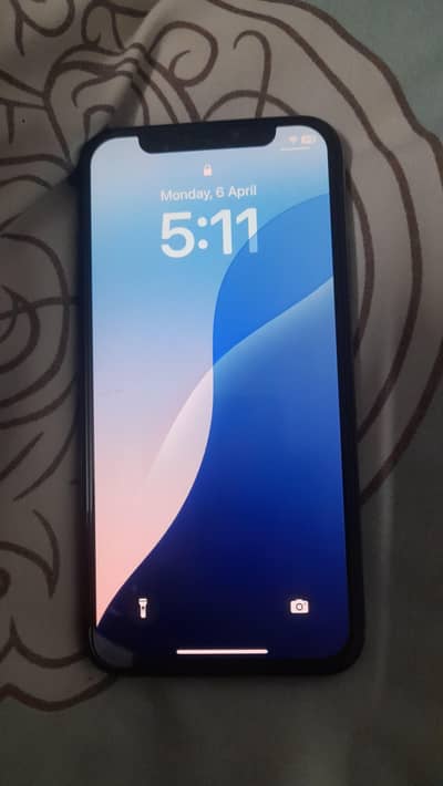 iPhone XS 64GB (Non-PTA) – Good Condition – Urgent Sale