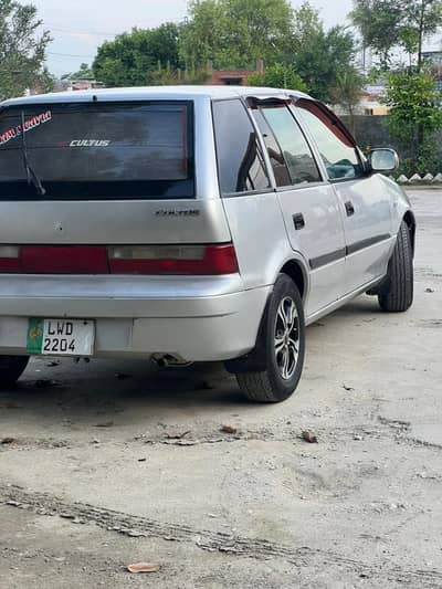 suzuki cultus 2005 model