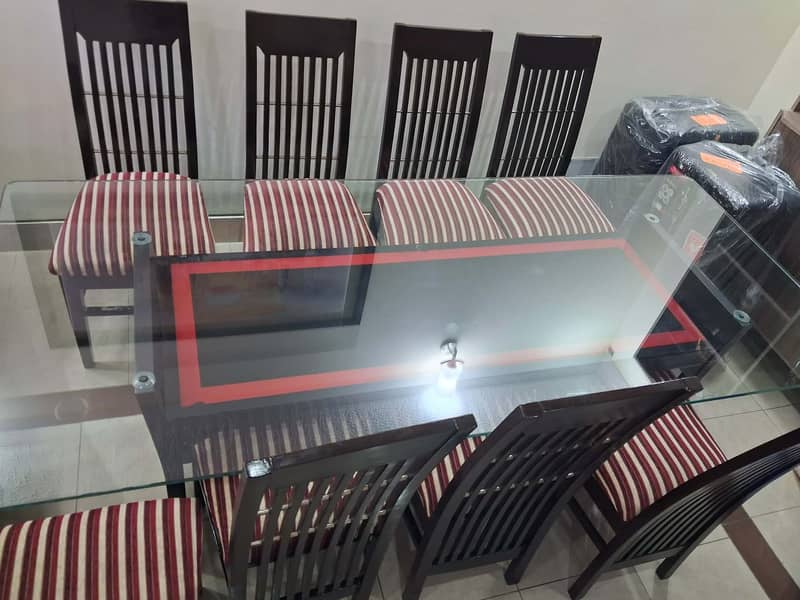 Dining table 4