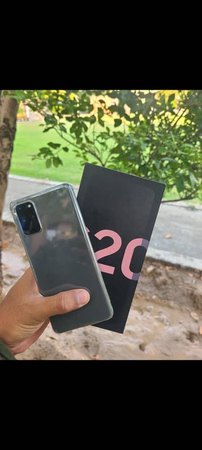 Samsung S20 plus with box all 128/12gb Approved h