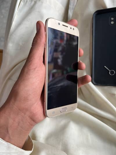 Samsung Galaxy J7 Pro