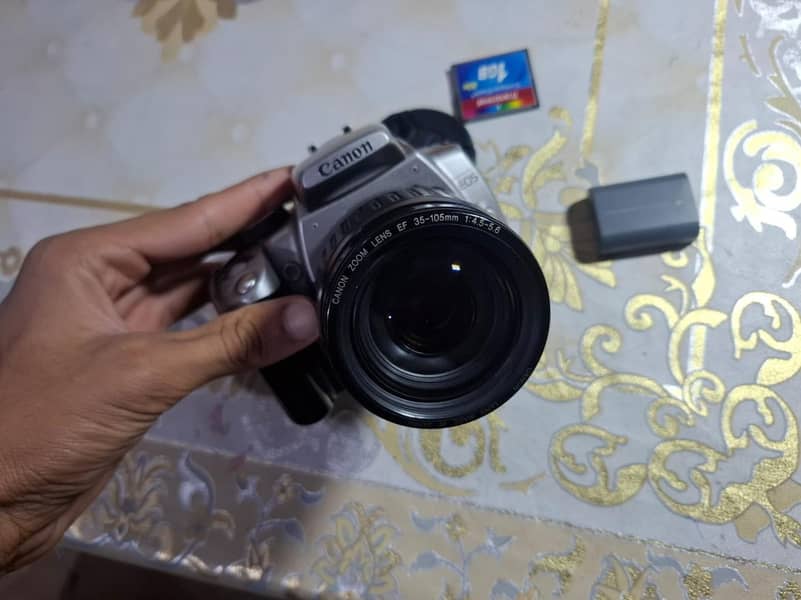 Canon EOS 300D  DSLR  | Fast Autofocus 4