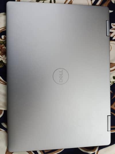 Dell Inspiron 14 2-in-1 (7440]