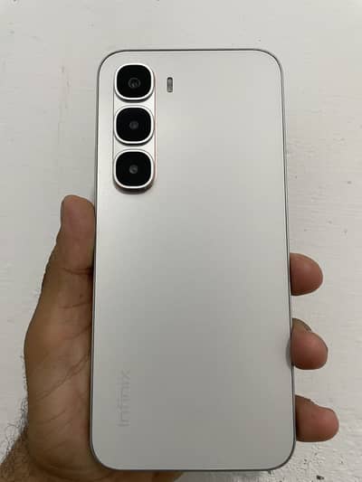 Infinix Hot 60 pro 8/128 With Box