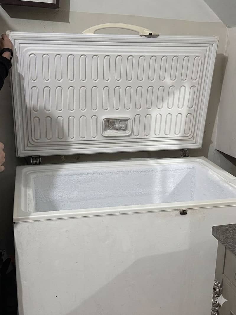 Waves Deep freezer 1