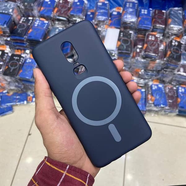 Soft Silicone Case with Camera Protection for OnePlus 7T Pro 5G McLaren - Black MagSafe Design