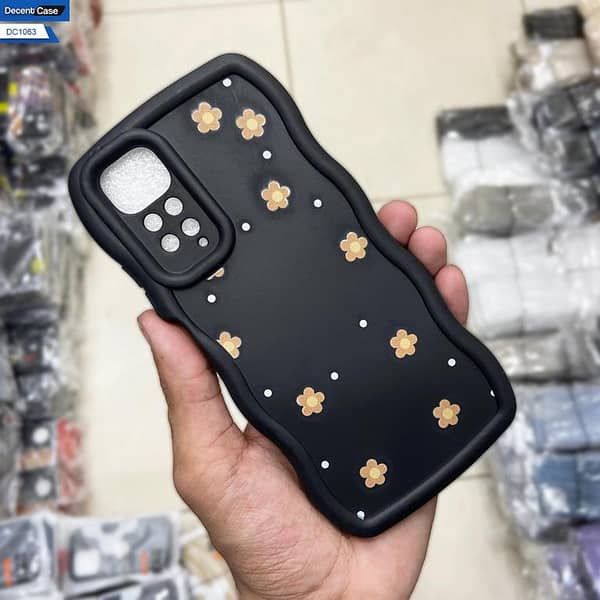 Black Floral Printed Soft Silicone Back Cover for Xiaomi Redmi Note 11 4G - Designed for Girls