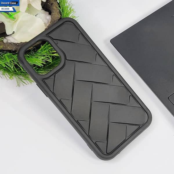 Black Silicone Back Case for iPhone 14 with Trendy Flex Waves Pattern