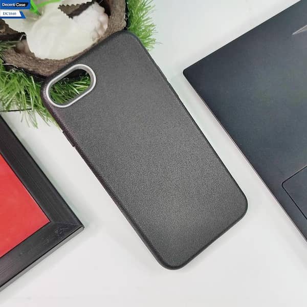 iPhone SE Leather Texture Case in Brown with Metal Camera Ring Protection