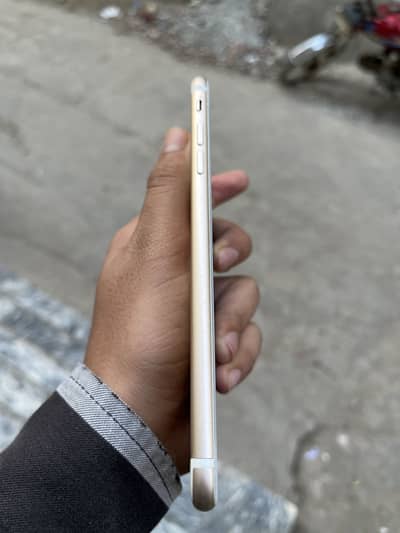 IPhone 7 Plus official pta Approved