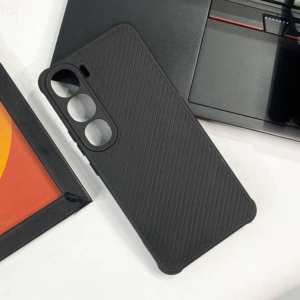 Black Soft Matte Silicone Case for Vivo Y200 with Anti-Scratch Protection