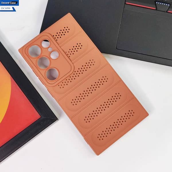 Soft Case for Samsung Galaxy S24 Ultra - Brown with Breathable Mesh Grid Design