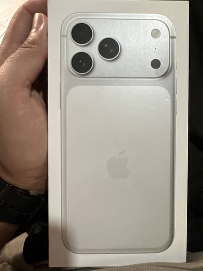 Iphone 17 Pro Max Silver Colour 256 gb Non PTA Factory Unlock