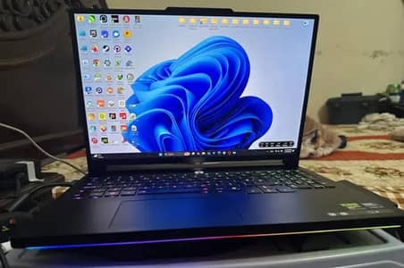 Lenovo Legion Pro 7 16IAX10H – RTX 5090 | Core Ultra 9 | 64GB RAM