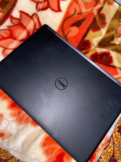 Desktop 7kQJUBS laptop