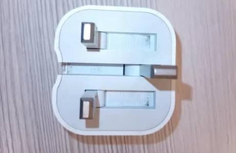 IPHONE 15 PRO MAX CHARGER