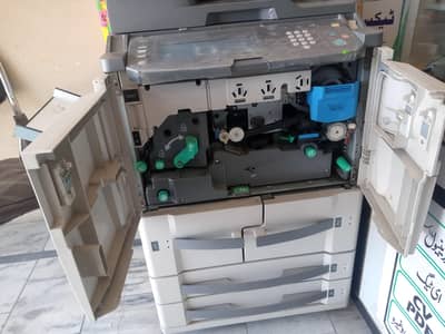 Konica Minlota bizhub 750