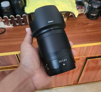 Nikon 35mm f1.8s (New) (Fresh import)