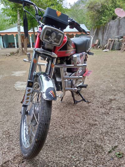 United 125 2022 model excellent condition and heavy sound