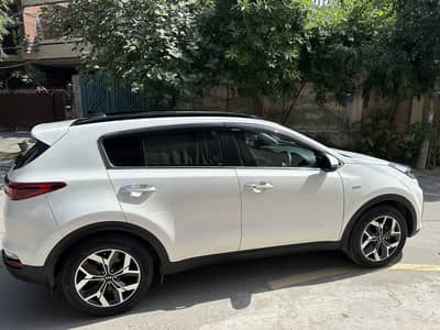 KIA Sportage AWD 2021  Total Genuine , KIA Motors Maintained