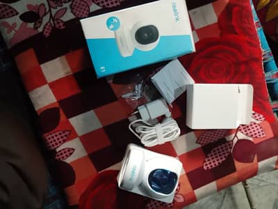 Reolink wireless camera 4mp  and voice in and out