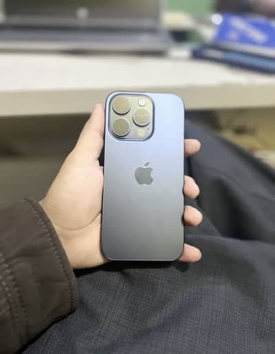 iPhone 15 Pro 512GB JV LLA Model - 10/10 Condition