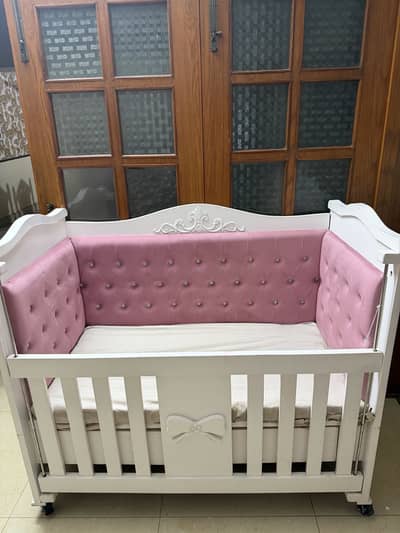 Baby cot for sale urgent only serious buyer can contact
