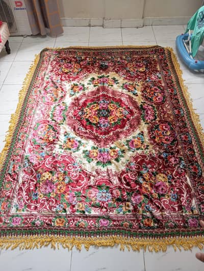 Rug Kaleen Available in 3,000 PKR