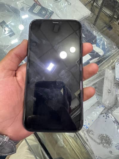 11 non pta 86% health black colour 10/10 condition