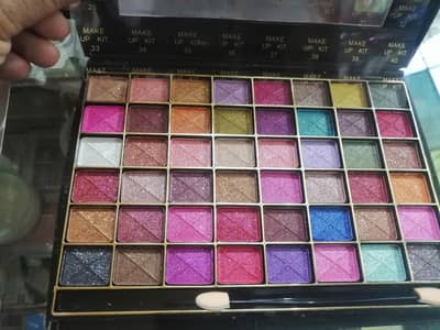 MISS SLEEK 48 COLORS MAKE UP KIT