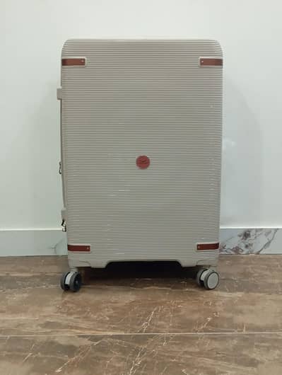 28 inch luggage  bag