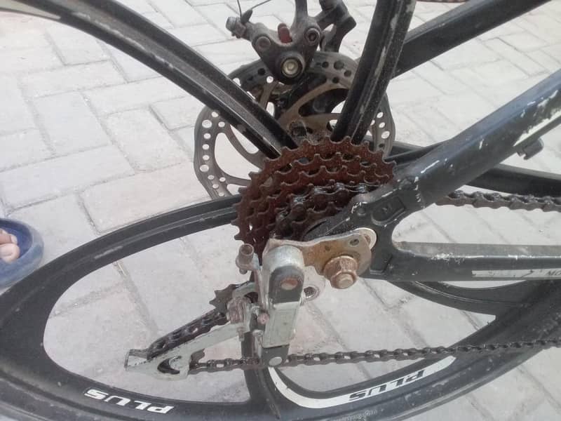 Plus Modren Cycle. . 9