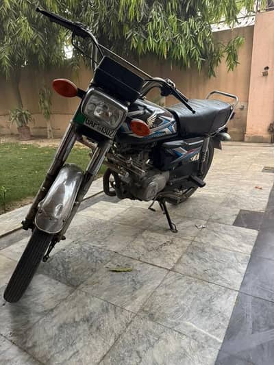 Honda 125 2013 with 2025 model Tank