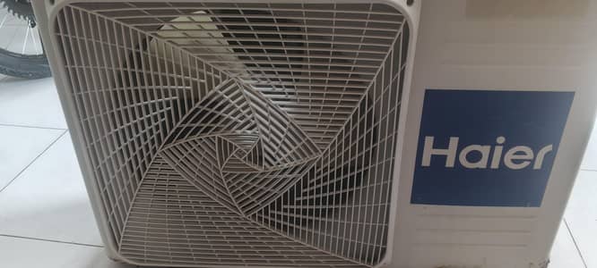 inverter Ac 1 ton good condition no any foult. 03162919603