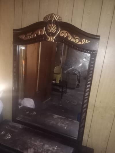 want to sale my dressing table