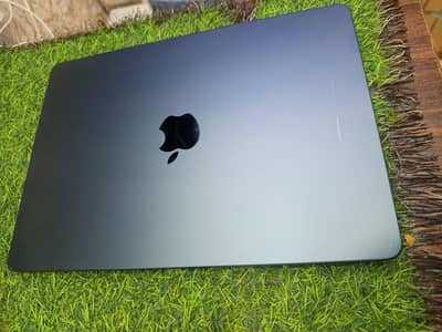 Apple MacBook  Air M4 CTO MODEL