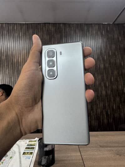 infinix 50 pro plus all ok with box and charge 10/10 12 ram 256gb