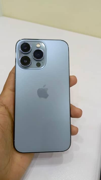 iPhone 13 pro jv 10/10 condition 128 gb