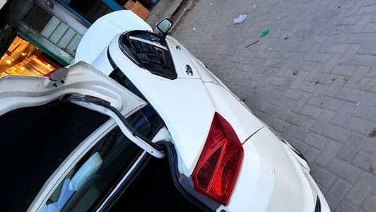 24/25 model Honda City