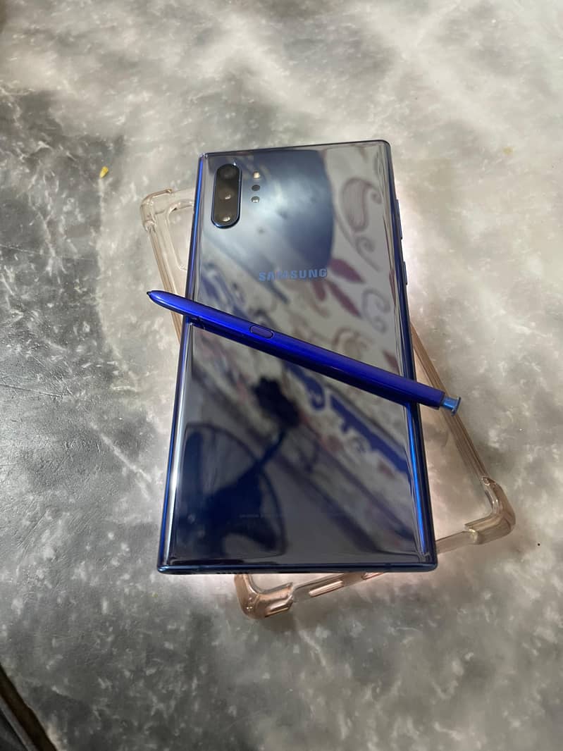 Note 10 Plus. 0