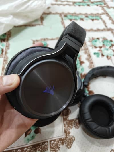 Corsair Virtuoso RGB Wireless Bluetooth Gaming Headphone