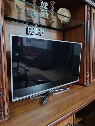 Sony LED (TV)