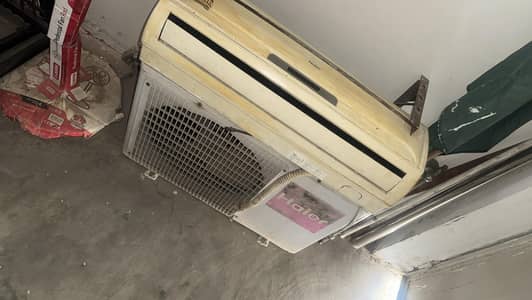 Haier 1 ton split AC