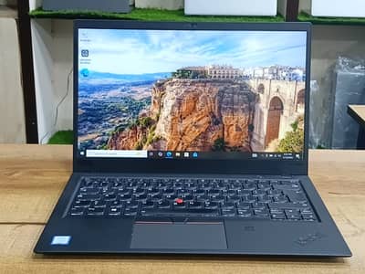 Lenovo X1 Carbon i5 8th Gen | 8GB RAM | 256GB SSD | With Charger