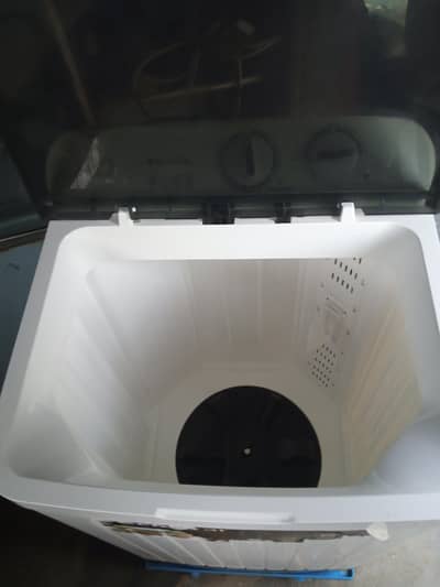 ECO STAR WASHING MACHINE  CONDITION NEW