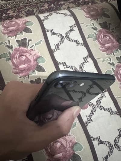 I phone 8 plus Non PTA 256gb condition 8/10 bh73% on service