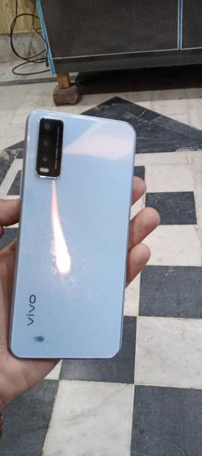 vivo Y20s 10/10 condition  phone number 03060693693